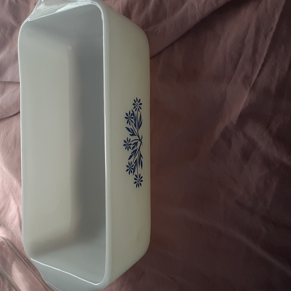 Anchor Hocking 1 quart dish - Picture 1 of 2